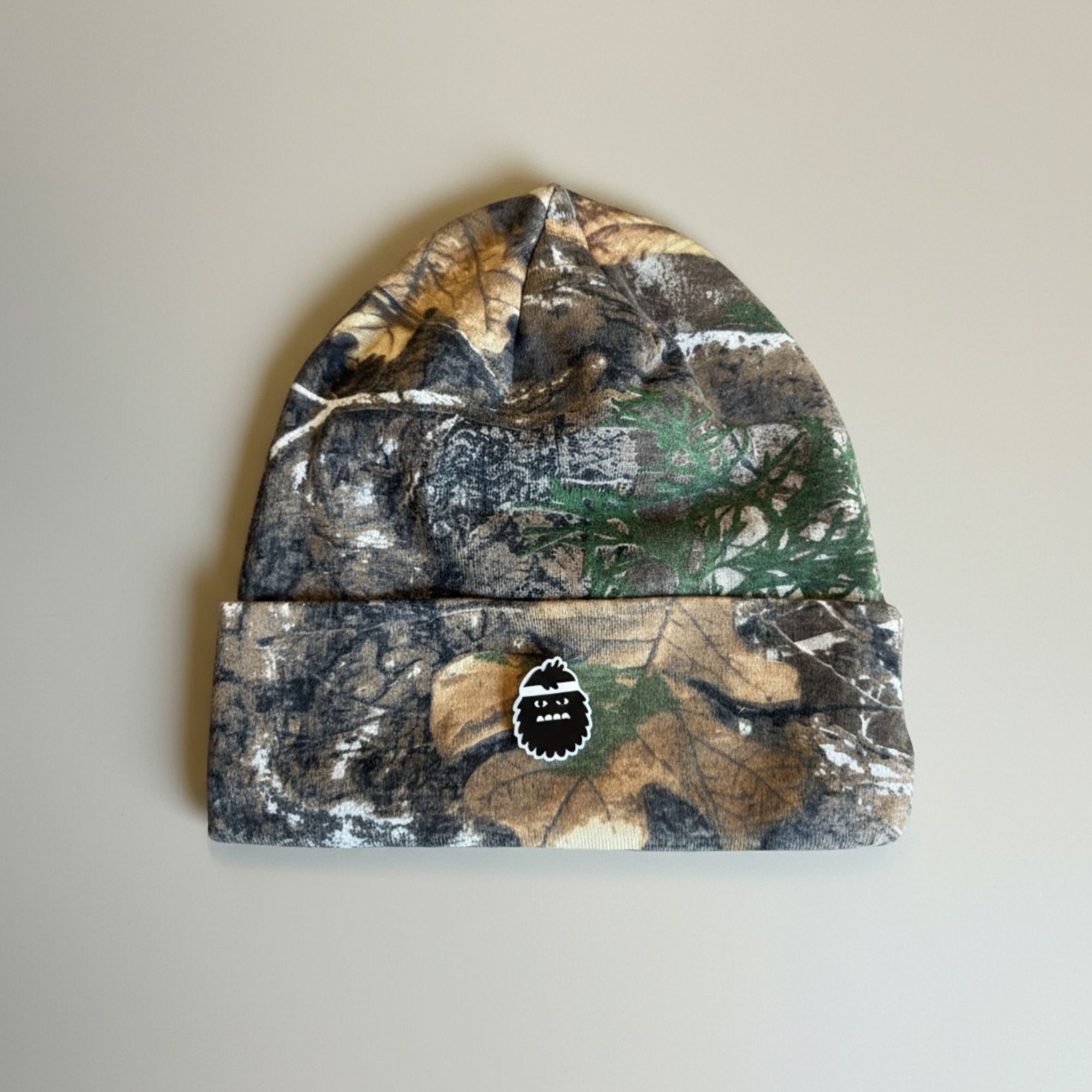 Hide & Peak Beanie - Bigfoot Kick