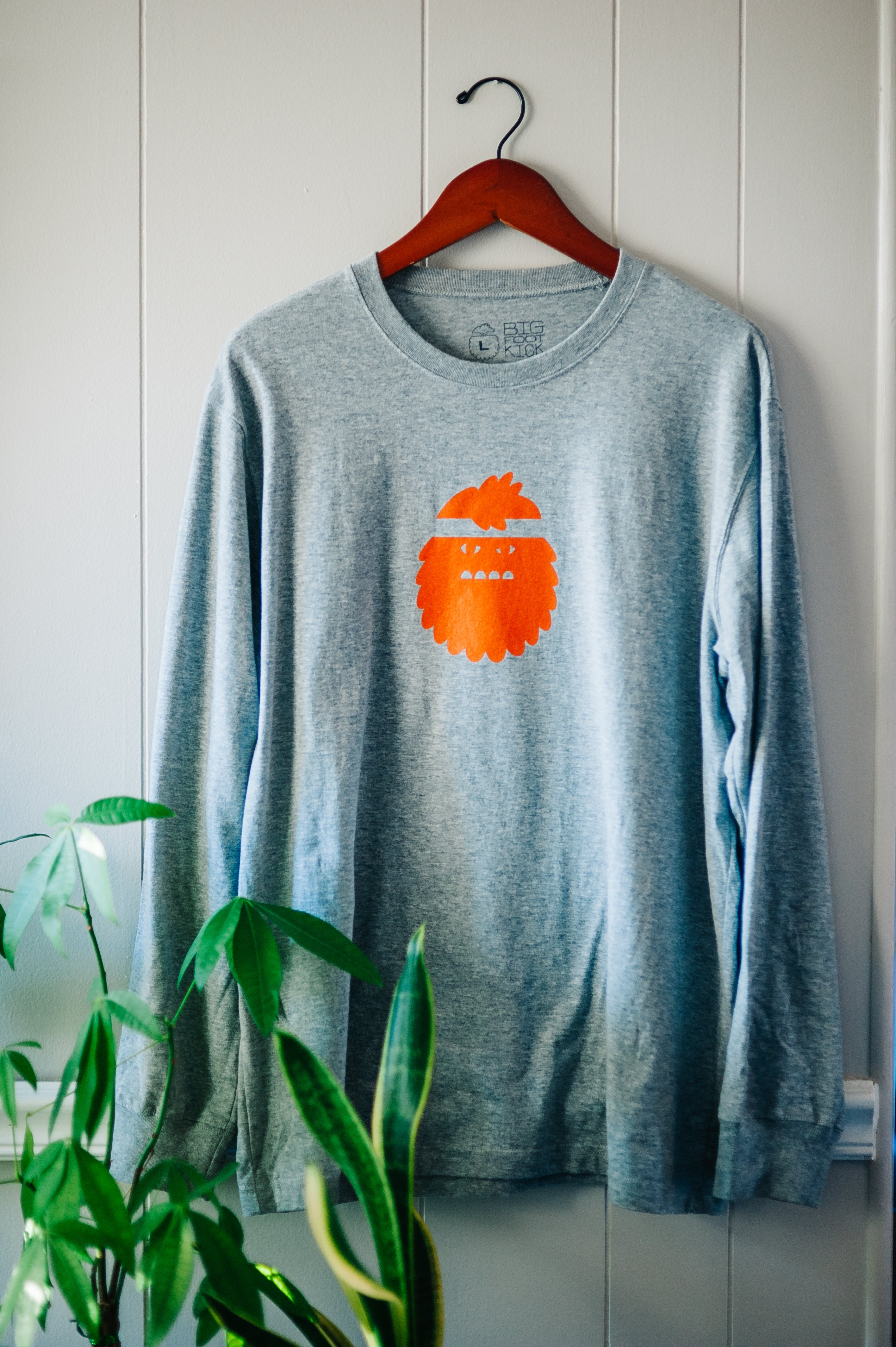 Gray long sleeve soft t-shirt